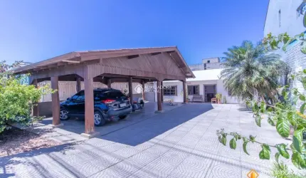 Casa com 4 quartos à venda na Avenida Senador Salgado Filho, 5581, Jardim Krahe, Viamão, 217 m2 por R$ 594.000