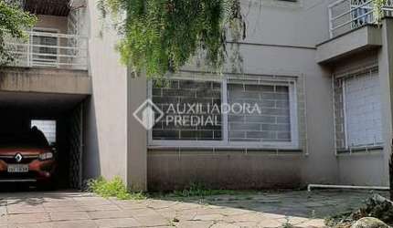 Casa com 5 quartos à venda na Rua Doutor Guimarães Rosa, 65, Boa Vista, Porto Alegre, 354 m2 por R$ 1.800.000