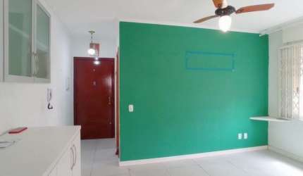 Apartamento com 1 quarto à venda na Rua Ângelo Crivellaro, 600, Jardim do Salso, Porto Alegre, 43 m2 por R$ 180.000