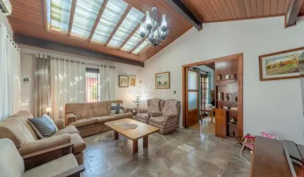 Casa com 4 quartos à venda na Rua Gávea, 243, Ipanema, Porto Alegre, 338 m2 por R$ 899.000