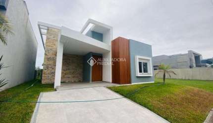Casa em condomínio fechado com 4 quartos à venda na Avenida Beira Mar, 33, Parque Antártica, Capão da Canoa, 182 m2 por R$ 1.990.000