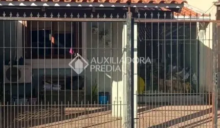 Casa com 3 quartos à venda na Rua Elaine Juchem Selistre, 280, Hípica, Porto Alegre, 60 m2 por R$ 318.000