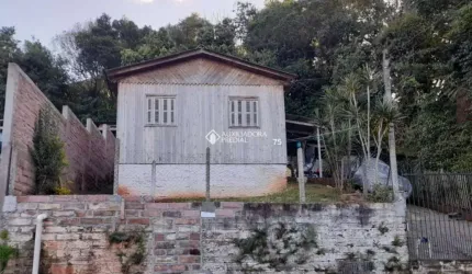 Casa com 3 quartos à venda na Rua Helmuth Larssen, 75, Rondônia, Novo Hamburgo, 43 m2 por R$ 165.000
