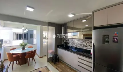Apartamento com 2 quartos à venda na CONCEICAO, 174, Floresta, Dois Irmãos, 58 m2 por R$ 450.000