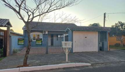 Casa com 3 quartos à venda na JOAQUIM GONCALVES LEDO, 115, Canudos, Novo Hamburgo, 119 m2 por R$ 394.000