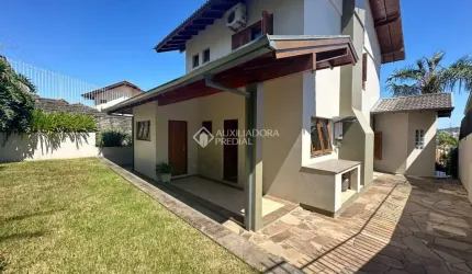 Casa com 3 quartos à venda na Rua Gramado, 359, Ouro Branco, Novo Hamburgo, 237 m2 por R$ 890.000