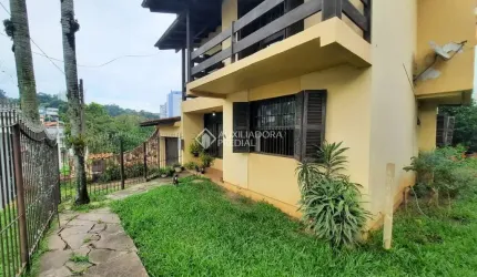 Casa com 3 quartos à venda na Rua Joinvile, 44, Ouro Branco, Novo Hamburgo, 250 m2 por R$ 530.000
