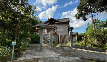 Casa com 2 quartos à venda na Rua Quatro, 89, Travessão, Dois Irmãos, 212 m2 por R$ 990.000