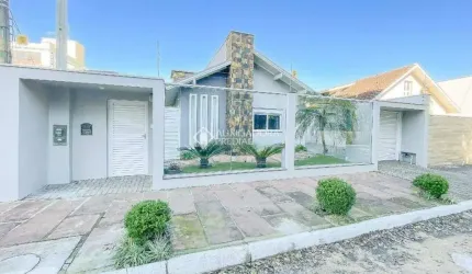 Casa com 3 quartos à venda na Rua Felipe Bernd, 113, Rio Branco, Novo Hamburgo, 271 m2 por R$ 1.350.000