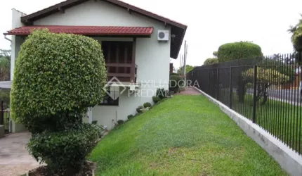 Casa em condomínio fechado com 3 quartos à venda na Rua Libéria, 399, Rincão, Novo Hamburgo, 235 m2 por R$ 950.000