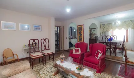 Casa com 3 quartos à venda na Rua Araponga, 306, Chácara das Pedras, Porto Alegre, 360 m2 por R$ 1.575.000
