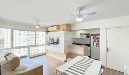 Apartamento com 3 quartos à venda na Rua Bezerra de Menezes, 623, Passo da Areia, Porto Alegre, 79 m2 por R$ 710.000