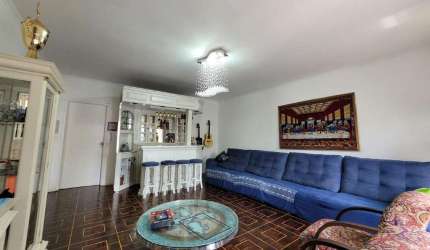 Casa 8 dormitórios sendo 3 suítes – R$ 1.650.000,00