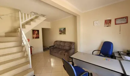 Sobrado à à venda 6 quartos quartos em São Bernardo do Campo - 950.000,00
