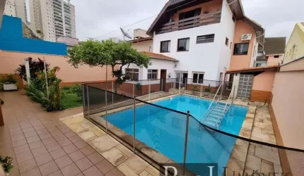 Sobrado à à venda 4 quartos quartos em São Caetano do Sul - 2.690.000,00