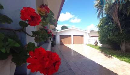 Casa com 3 quartos, para aluguel por R$ 3.500/mês – Cruzeiro, São José dos Pinhais PR
