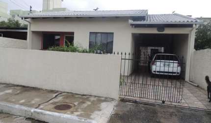 2 Casas - 1 Suíte + 5 Qt - 180 m² - 4 Vagas - Cordeiros Parte Alta - Itajaí/SC