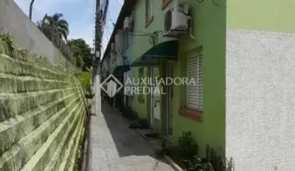 Casa em condomínio fechado com 1 quarto à venda na Rua Santo Alfredo, 537, Vila São José, Porto Alegre, 41 m2 por R$ 190.000