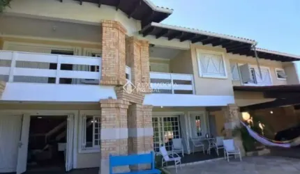 Casa com 3 quartos à venda na Rua Paná Paná, 892, Atlântida, Xangri-Lá, 236 m2 por R$ 1.490.000