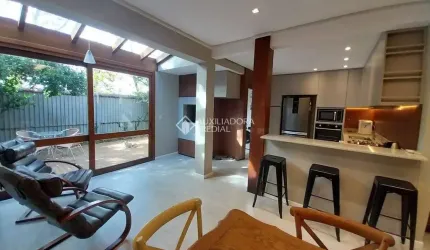 Casa em condomínio fechado com 3 quartos à venda na Rua Gilberto Laste, 141, Santa Tereza, Porto Alegre, 230 m2 por R$ 993.000