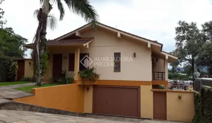 Casa com 4 quartos à venda na ANA ALFERIA KLERING, 115, Centro, Bom Princípio, 285 m2 por R$ 638.300