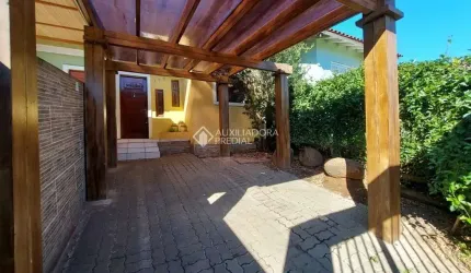 Casa com 3 quartos à venda na Maria Ferreira de Mello, 179, Feitoria, São Leopoldo, 68 m2 por R$ 299.000