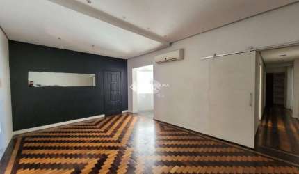 Apartamento com 3 quartos à venda na Rua Vinte e Quatro de Outubro, 67, Moinhos de Vento, Porto Alegre, 100 m2 por R$ 480.000