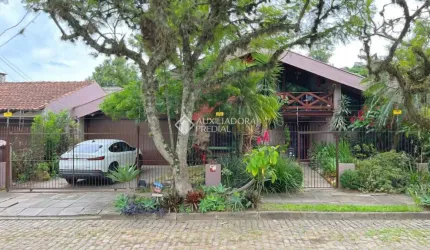 Casa com 3 quartos à venda na Rua Érico Silveira Peixoto, 30, Ipanema, Porto Alegre, 250 m2 por R$ 850.000