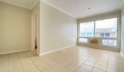 Apartamento com 1 quarto à venda na Rua Vicente da Fontoura, 2895, Rio Branco, Porto Alegre, 42 m2 por R$ 240.000