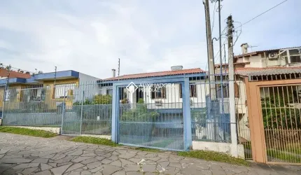 Casa com 3 quartos à venda na Rua Butuí, 185, Cristal, Porto Alegre, 210 m2 por R$ 890.000