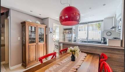 Casa em condomínio fechado com 3 quartos à venda na Rua Doutor Mário Totta, 2067, Tristeza, Porto Alegre, 139 m2 por R$ 545.000