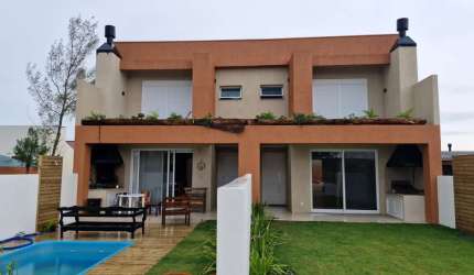 Casa com 3 quartos à venda na Heitor Villa Lobos, 359, Arpoador, Xangri-Lá, 160 m2 por R$ 1.190.000