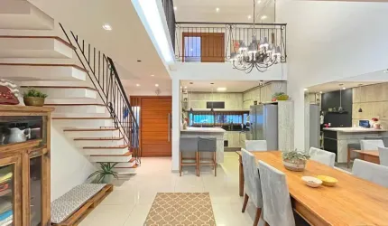 Casa com 3 quartos à venda na Rua Claudio da Silva Pinto, 402, Espírito Santo, Porto Alegre, 198 m2 por R$ 779.000