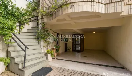 Casa em condomínio fechado com 3 quartos à venda na Rua Curupaiti, 260, Cristal, Porto Alegre, 208 m2 por R$ 777.000
