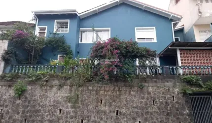 Casa com 3 quartos à venda na Rua Tomaz João dos Santos, 47, Centro, Florianópolis, 102 m2 por R$ 900.000