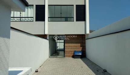 Casa com 2 quartos à venda na Rua Felipe Sestren, 519, Balneário Perequê, Porto Belo, 73 m2 por R$ 660.000