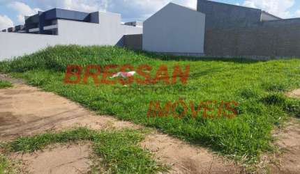 Vendo lote de esquina no Jd Siena podendo ser financiado via banco