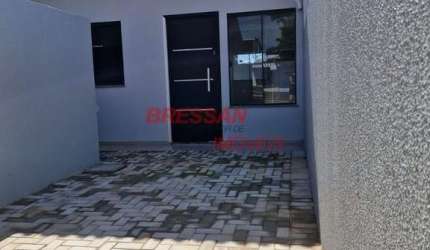 Casa à venda com dois quartos e vaga para até 3 carros, CLARITO, CASCAVEL - PR