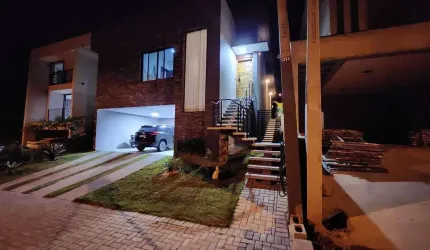 Casa com 3 dormitórios no codomínio Bella Vittà Jundiaí - R$2.150.000