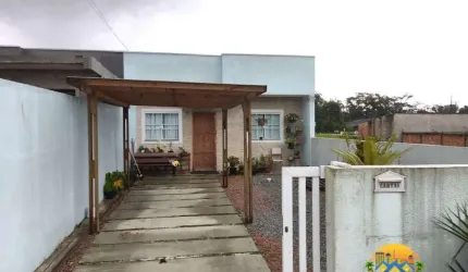 Casa à Venda em Matinhos – Área de Churrasqueira, 3 Banheiros, Terreno Grande