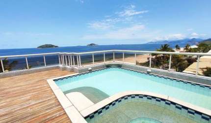Cobertura com 4 dormitórios à venda, 244 m² por R$ 4.300.000,00 - Camboinhas - Niterói/RJ