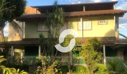 Casa com 3 dormitórios à venda, 240 m² por R$ 275.000,00 - Ipiiba - São Gonçalo/RJ