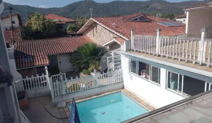 Casa com 7 dormitórios à venda, 360 m² por R$ 850.000,00 - Itaipu - Niterói/RJ