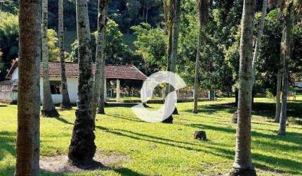 Sítio, 3 dormitórios, casa de caseiro 3 quartos, venda, 80550 m² por R$ 890.000 - Vale Das Pedrinhas - Guapimirim/RJ