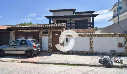 Casa duplex com 4 quartos, sendo 1 quarto no 1º andar, no condomínio Amoli, por apenas R$ 790.000,00 - Itaipu - Niterói/RJ