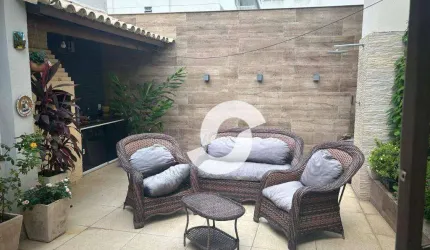 Ótimo apartamento gardem, com 4 quartos, 2 suítes, lavabo, banheiro social, sala, copa-cozinha. 1 vaga