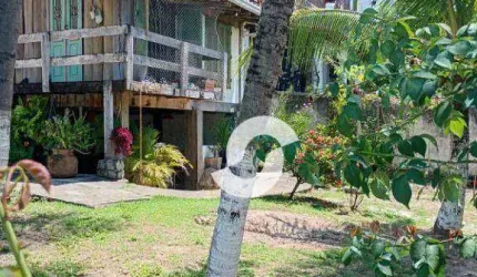 Casa na quadra da Praia Piratininga