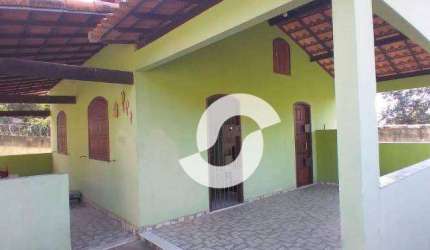 CASA EM SAQUAREMA