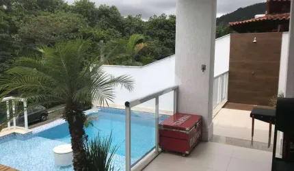 Casa com 3 dormitórios à venda, 230 m² por R$ 820.000,00 - Várzea das Moças - Niterói/RJ