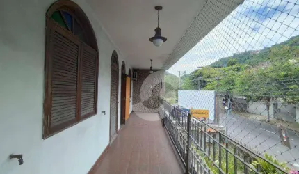 Casa com 3 dormitórios à venda, 244 m² por R$ 700.000,00 - São Francisco - Niterói/RJ